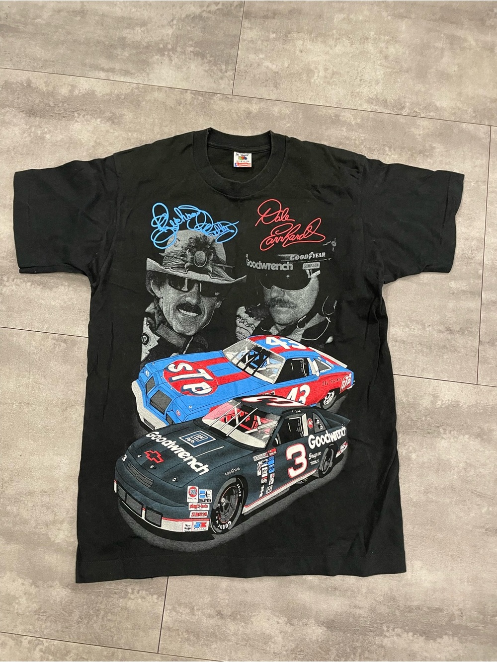 Medium Vintage Dale Earnhardt & Richard Petty Graphic double sided NASCAR tee